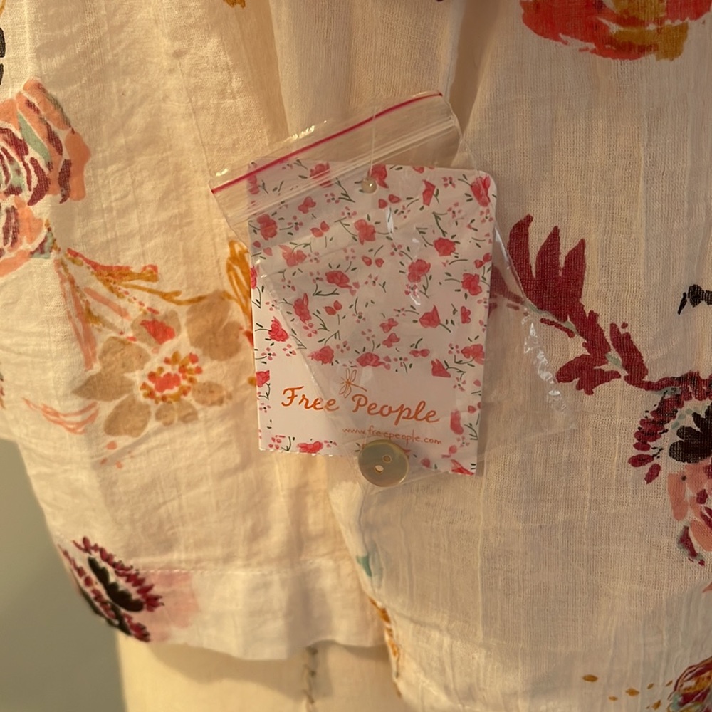 Women’s Free People button down shirt size M - Picture 10 of 13